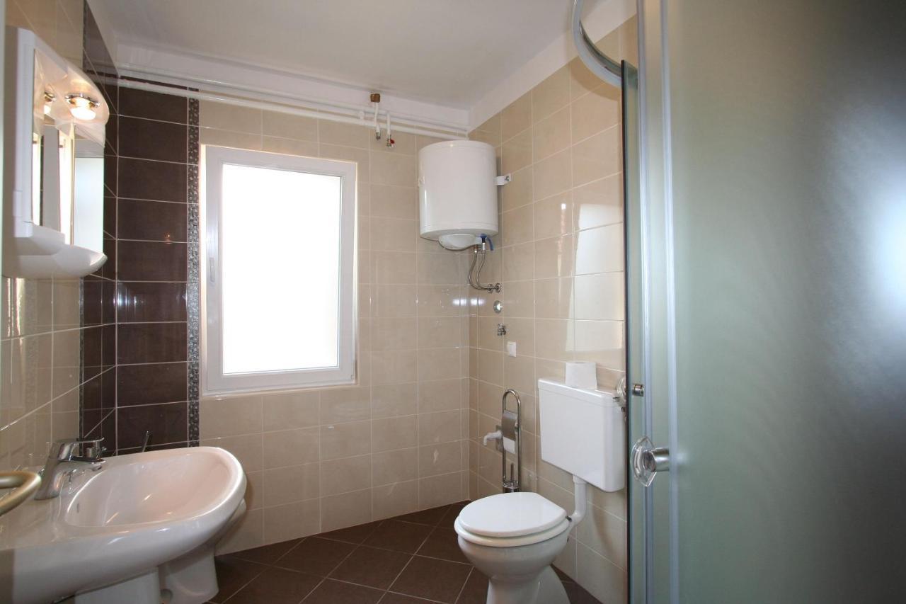 Apartments Grskovic G. Jesenovica Šilo Extérieur photo